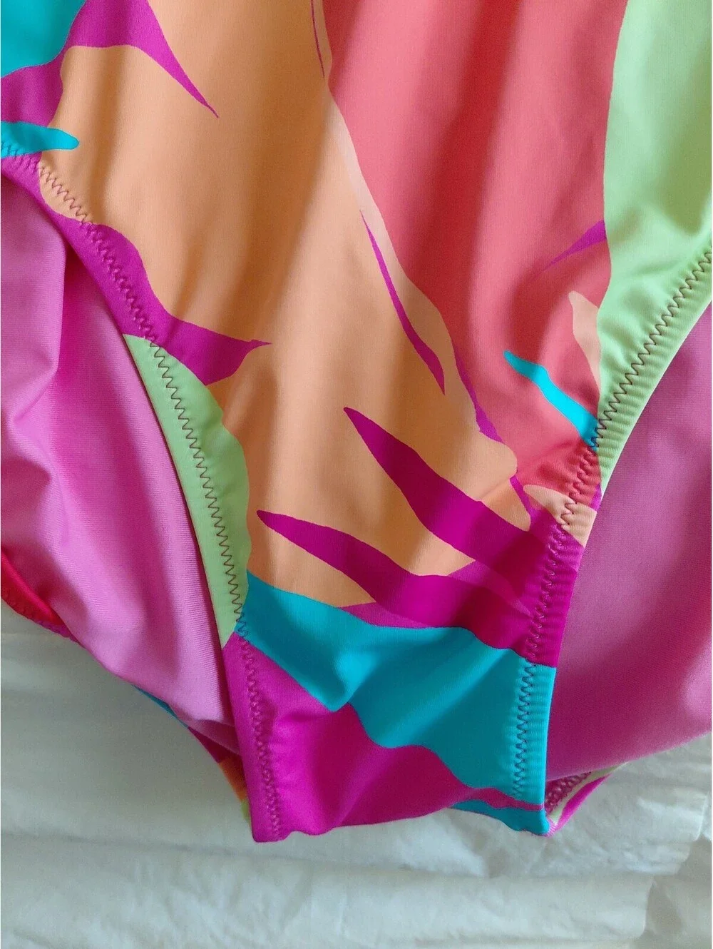 Vineyard Vines Bathing Suit Size XL Multicolor Excellent Condition #737
